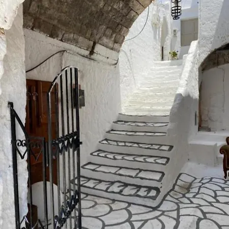 Апартаменти Mamas Eydokias House Old Town Rhodes City
